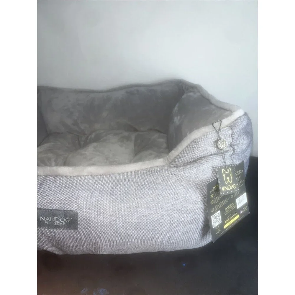 NEW NANDOG Cloud Crown Blush Pink Dog/Cat Pet Bed Barbie and Grey Plush/Mesh Bed